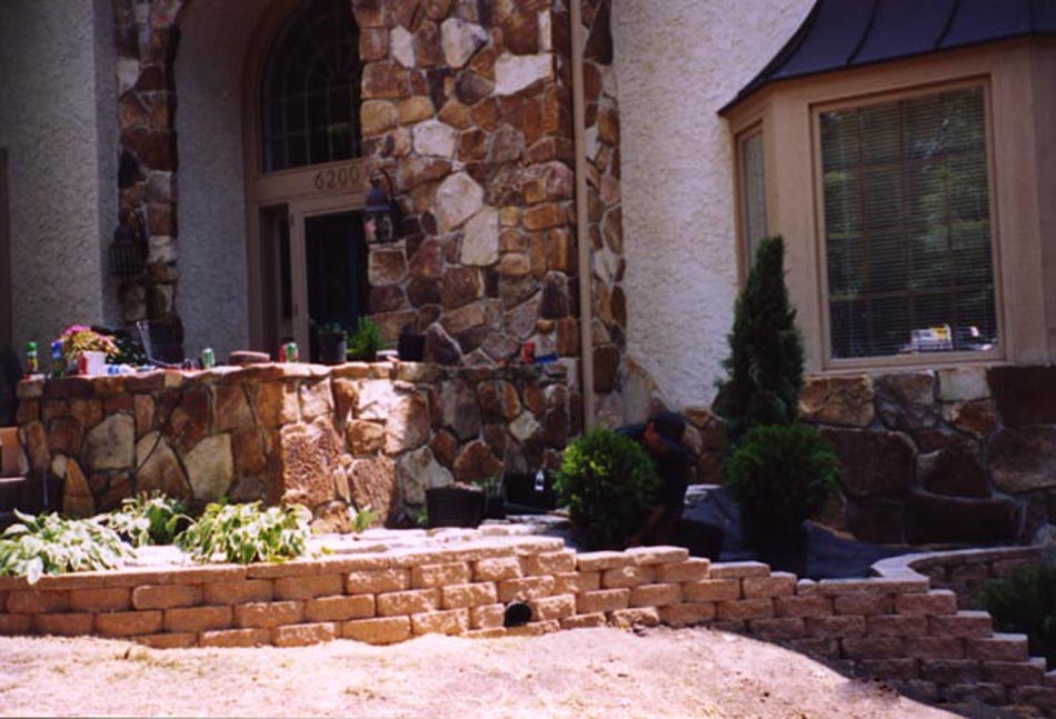 Windsor Block Retaining Wall Project - Day 3