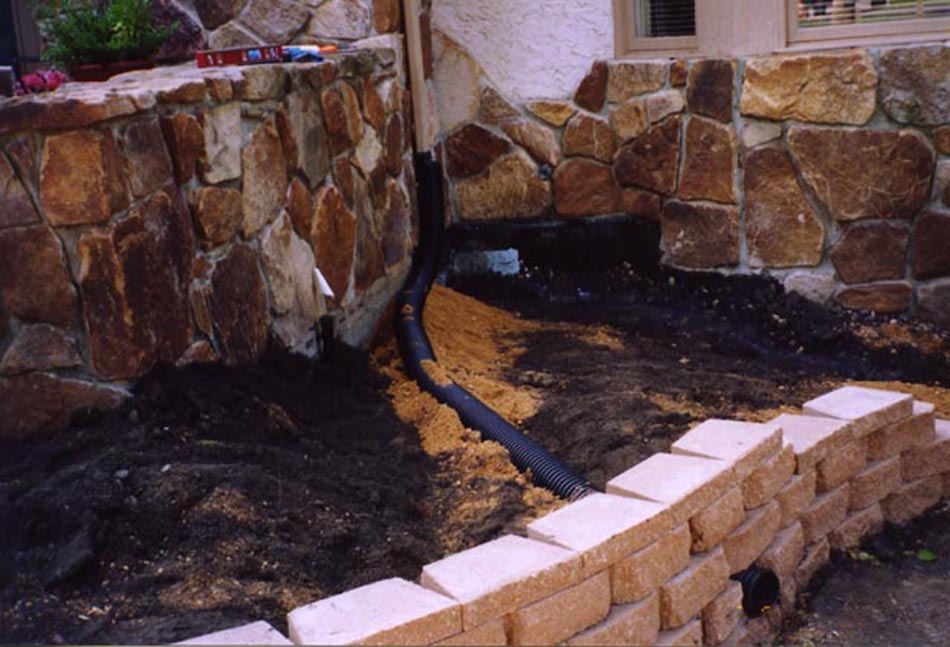 Windsor Block Retaining Wall Project - Day 3