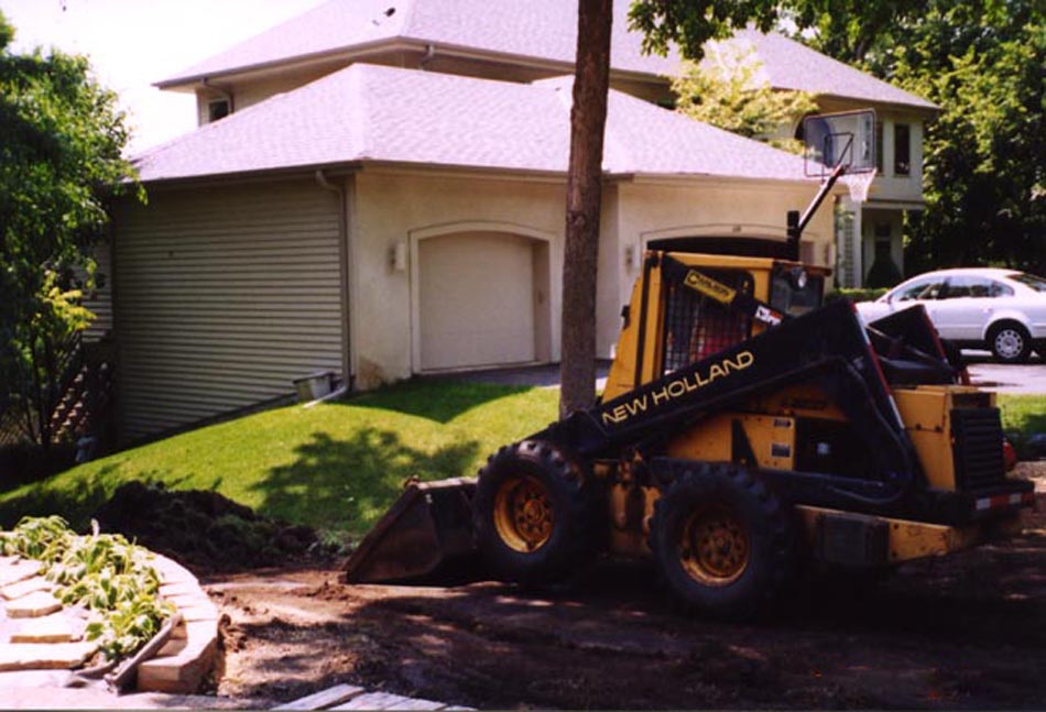Windsor Block Retaining Wall Project - Day 4