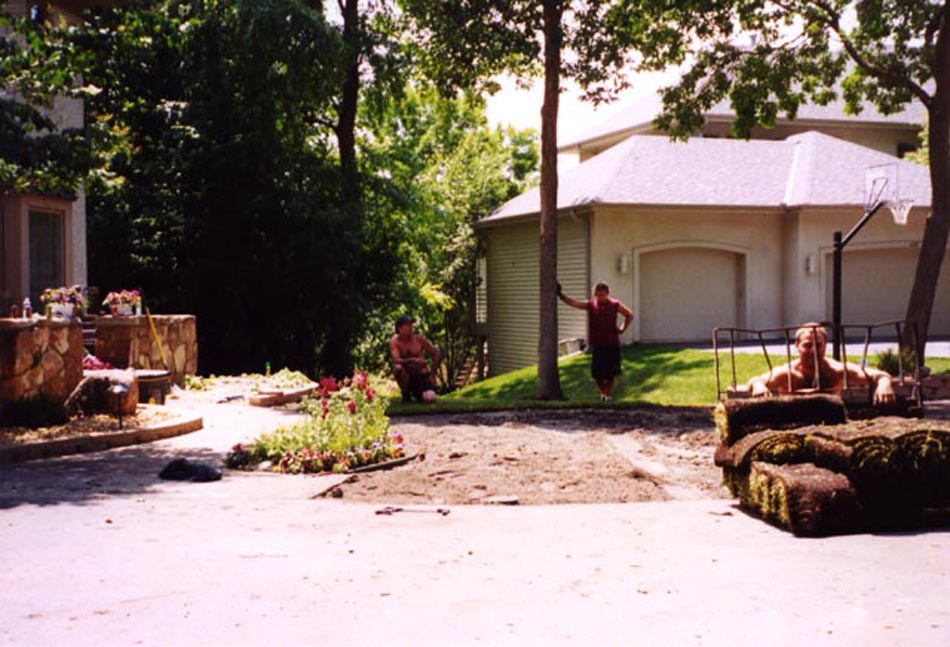Windsor Block Retaining Wall Project - Day 5