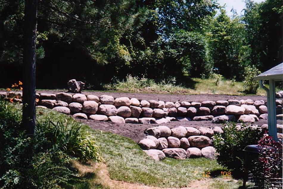 C N'R Lawn N' Landscape - Boulder Wall - After Photo