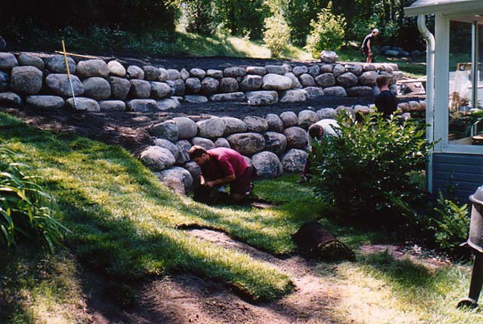 C N'R Lawn N' Landscape - Boulder Wall - Day 8 Photo